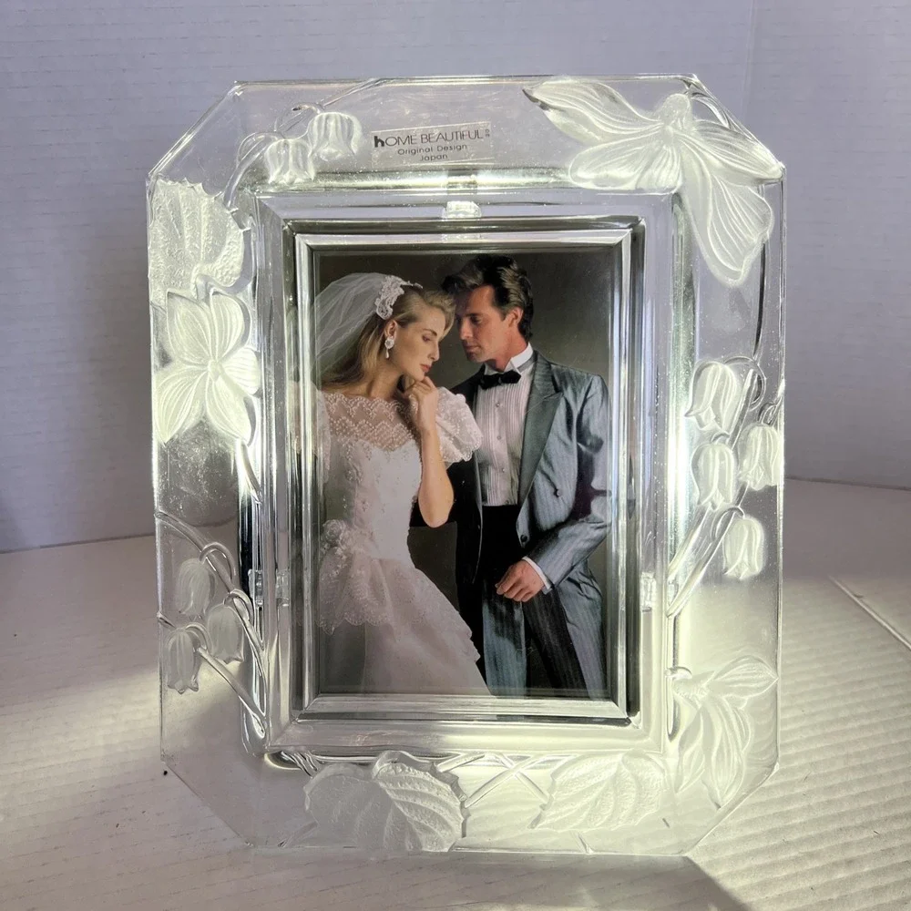 Vintage Wedding anniv Glass Leaf Frame by Home Beautiful Crystal Harmony New F12